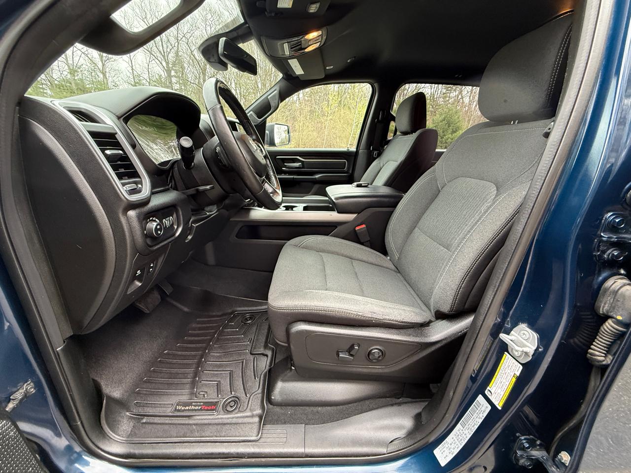 RAM 1500 Big Horn/Lone Star 4x4 Crew Cab 5'7" Box 2019