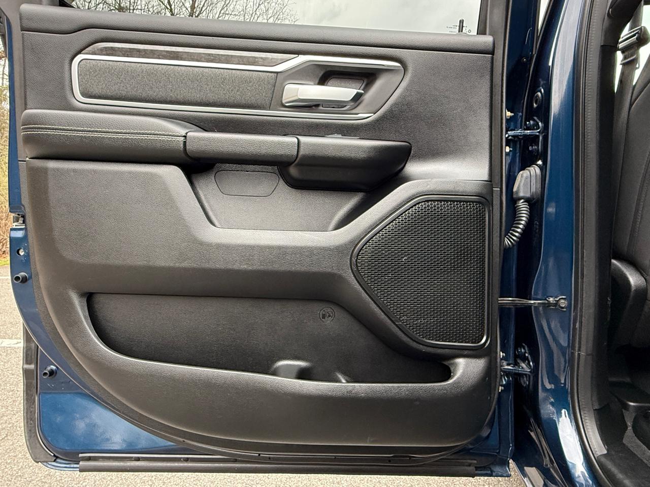 RAM 1500 Big Horn/Lone Star 4x4 Crew Cab 5'7" Box 2019