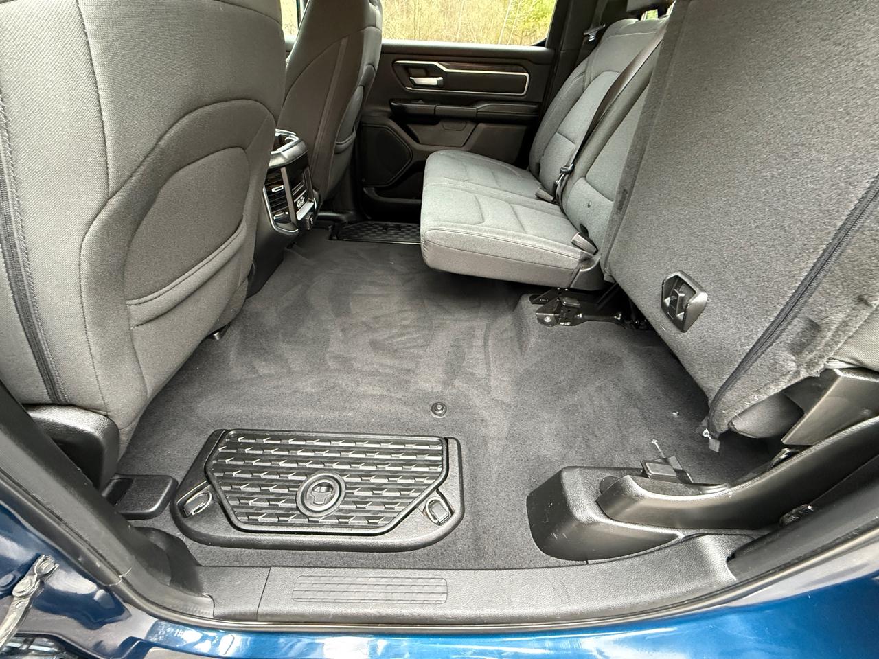 RAM 1500 Big Horn/Lone Star 4x4 Crew Cab 5'7" Box 2019