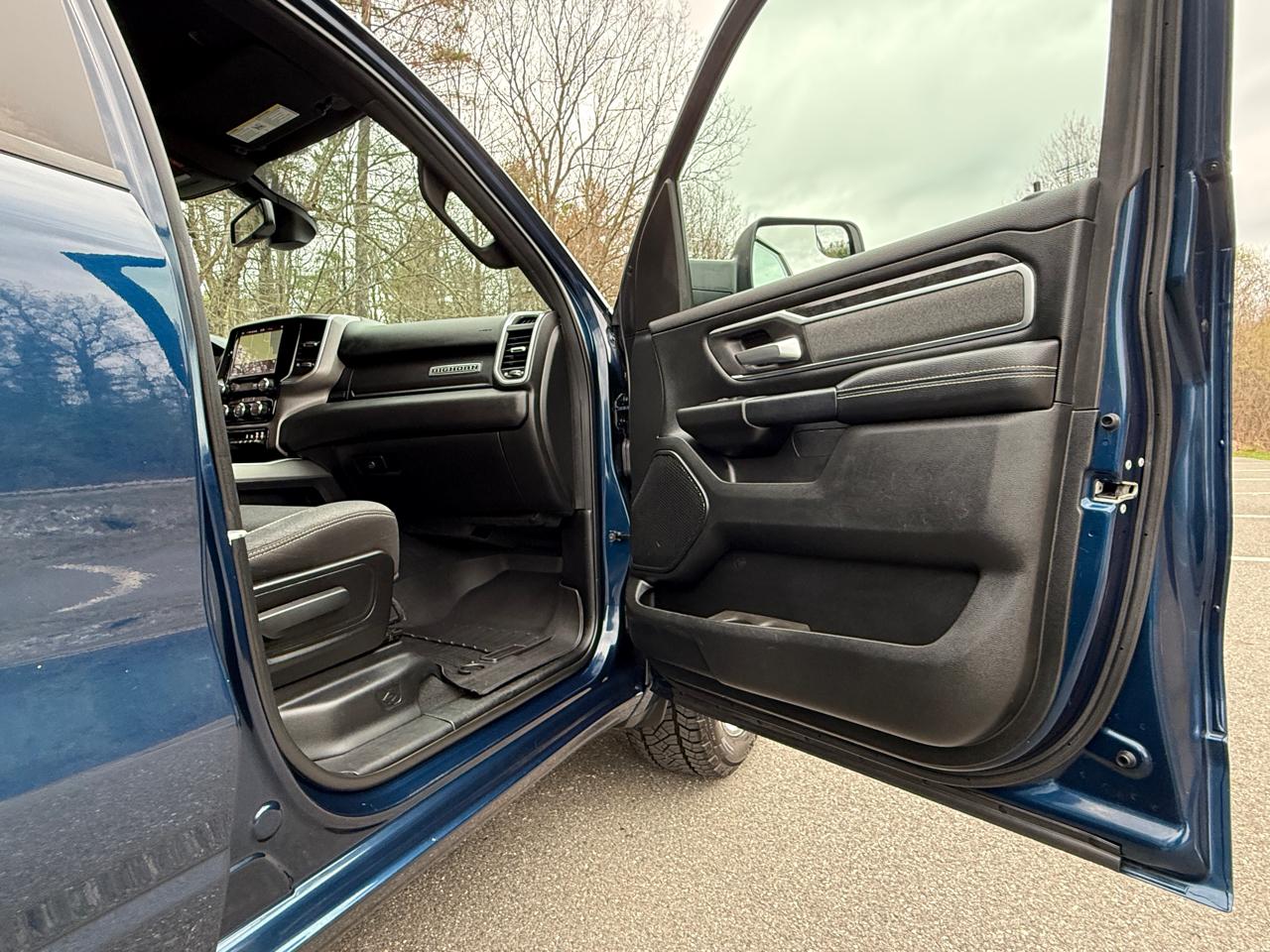 RAM 1500 Big Horn/Lone Star 4x4 Crew Cab 5'7" Box 2019