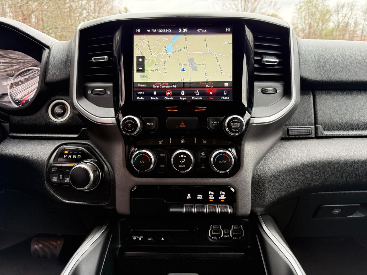 RAM 1500 Big Horn/Lone Star 4x4 Crew Cab 5'7" Box 2019