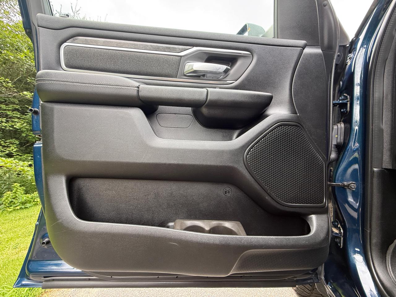 RAM 1500 Big Horn/Lone Star 4x4 Crew Cab 5'7" Box 2019