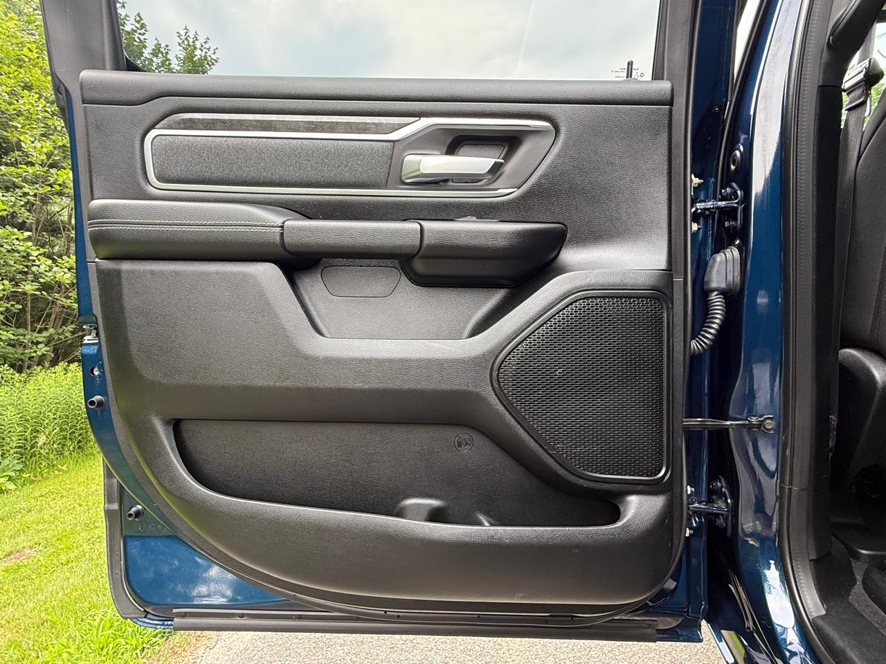 RAM 1500 Big Horn/Lone Star 4x4 Crew Cab 5'7" Box 2019