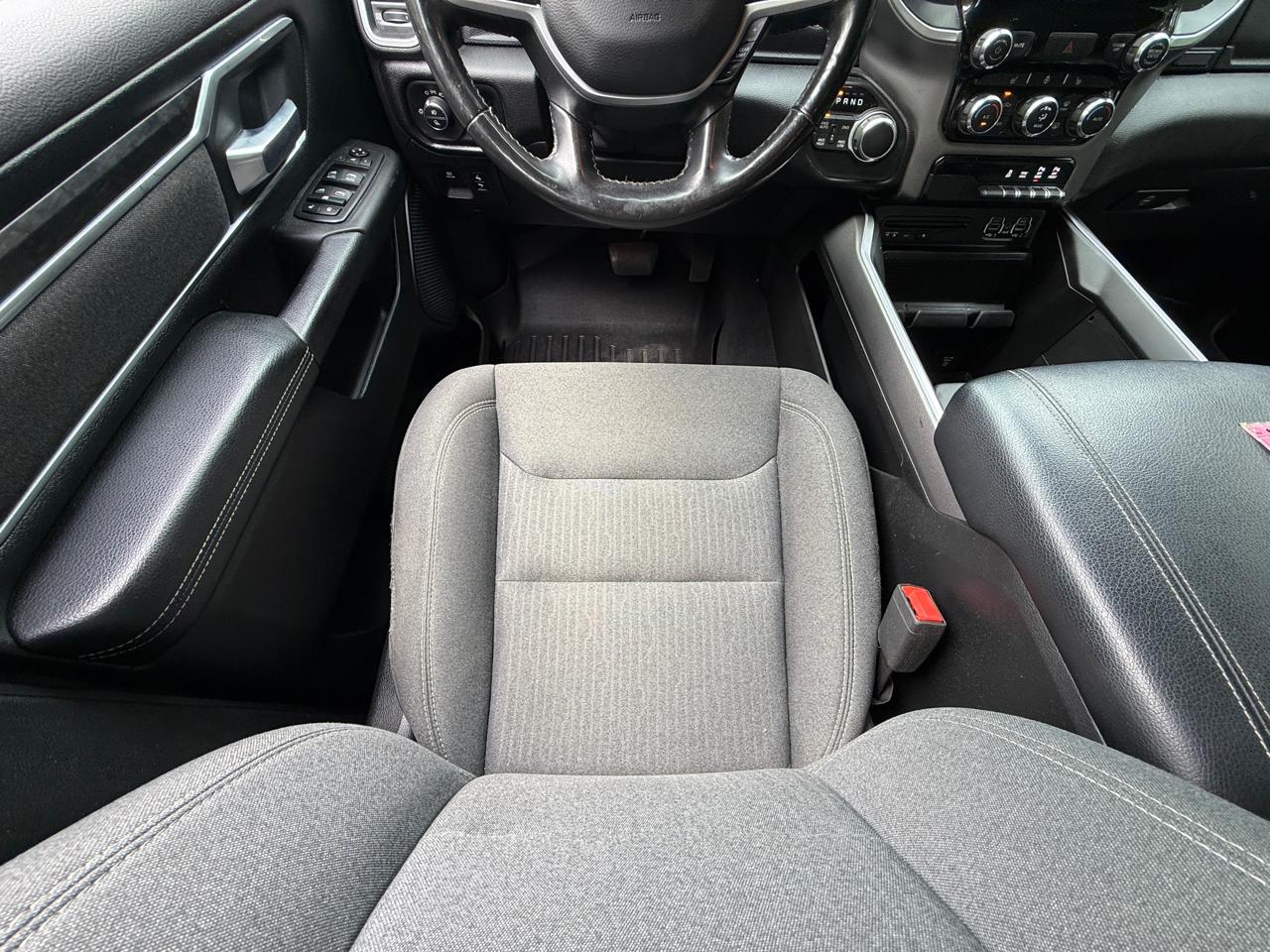 RAM 1500 Big Horn/Lone Star 4x4 Crew Cab 5'7" Box 2019