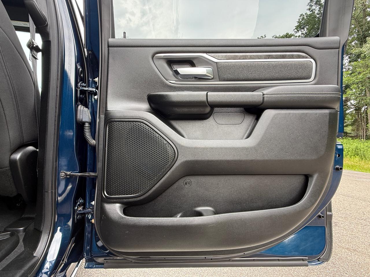 RAM 1500 Big Horn/Lone Star 4x4 Crew Cab 5'7" Box 2019