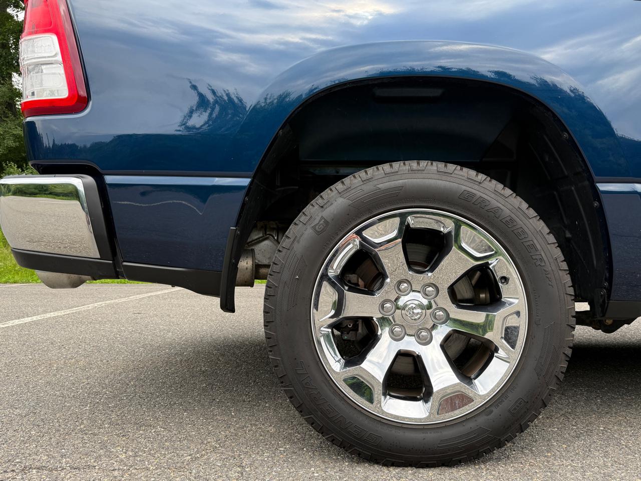 RAM 1500 Big Horn/Lone Star 4x4 Crew Cab 5'7" Box 2019