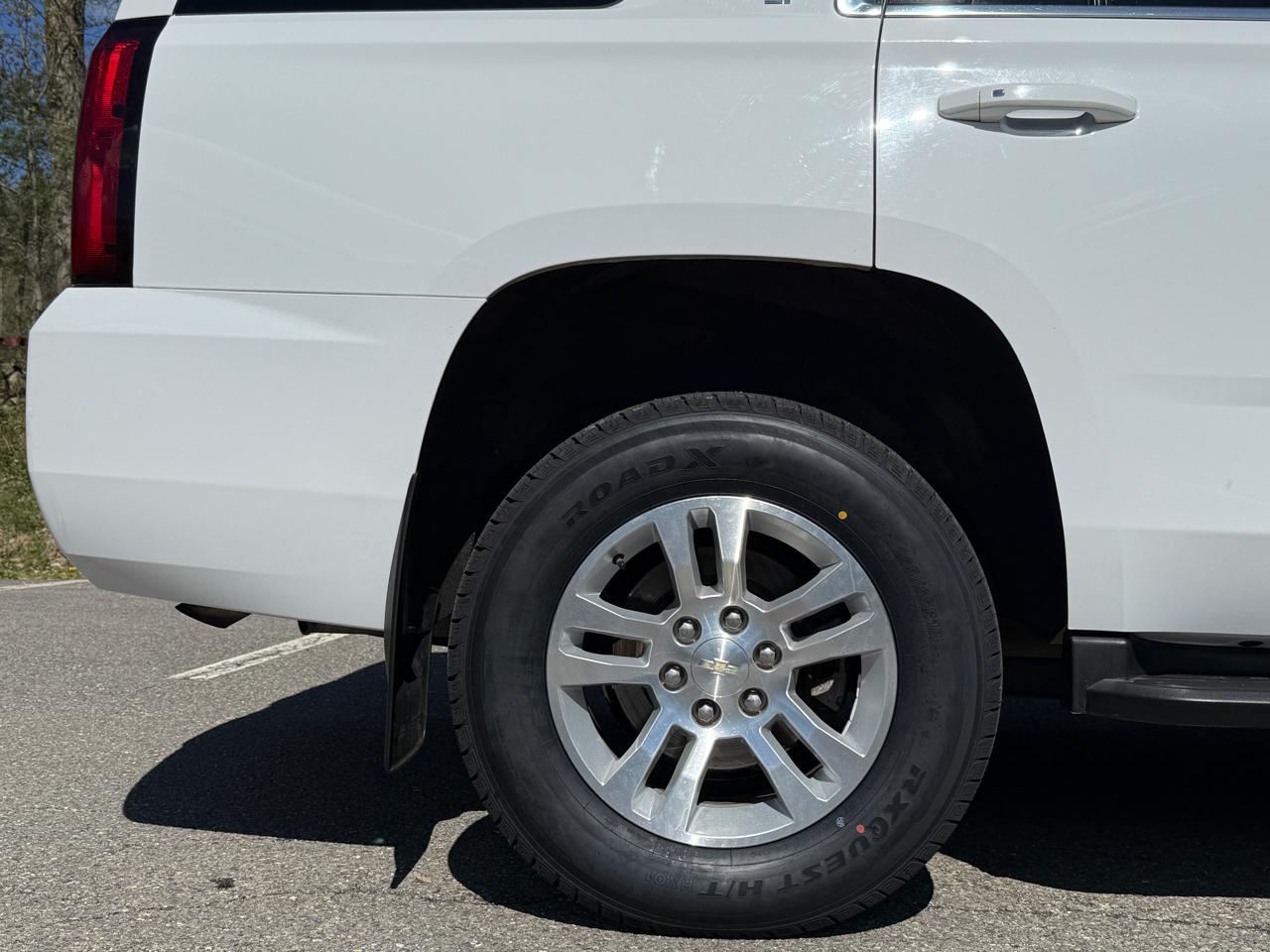 Chevrolet Tahoe 4WD 4dr LT 2019
