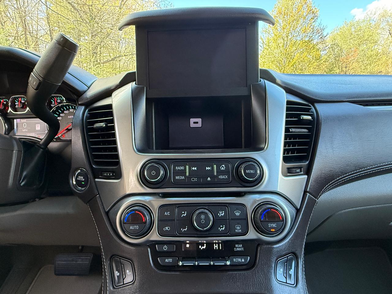 Chevrolet Tahoe 4WD 4dr LT 2019