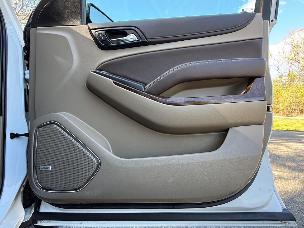 Chevrolet Tahoe 4WD 4dr LT 2019