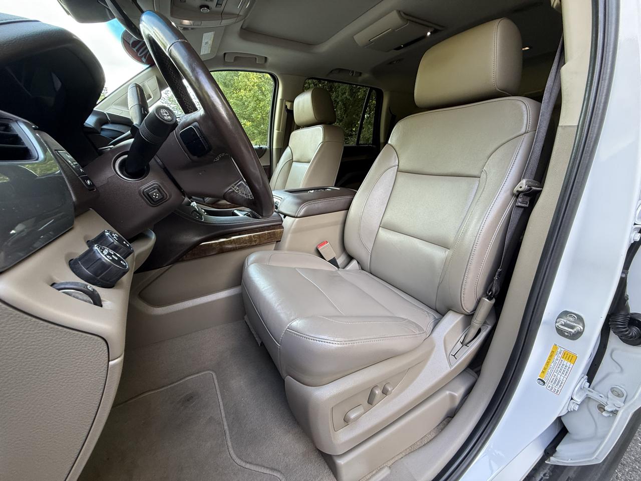 Chevrolet Tahoe 4WD 4dr LT 2019