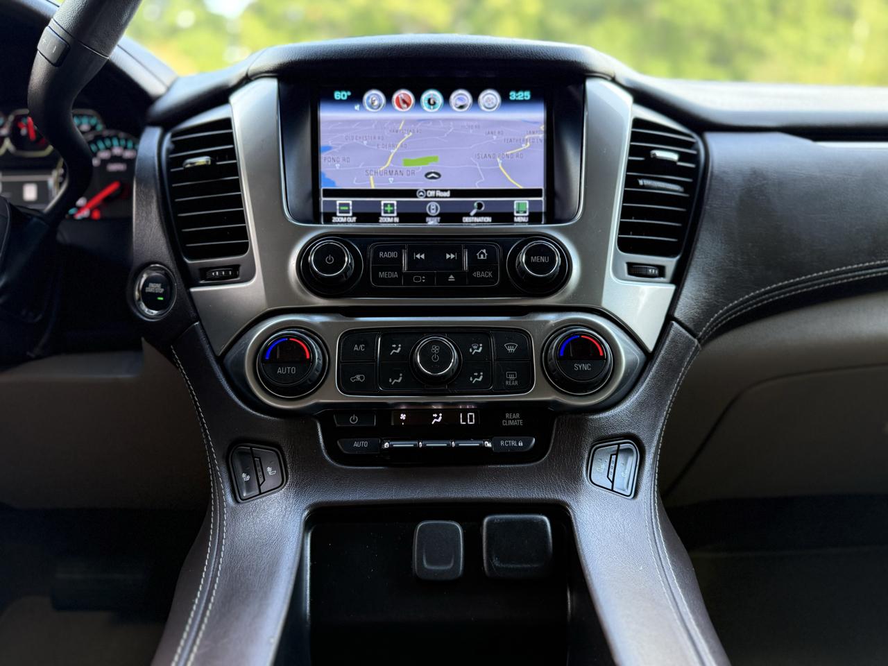 Chevrolet Tahoe 4WD 4dr LT 2019