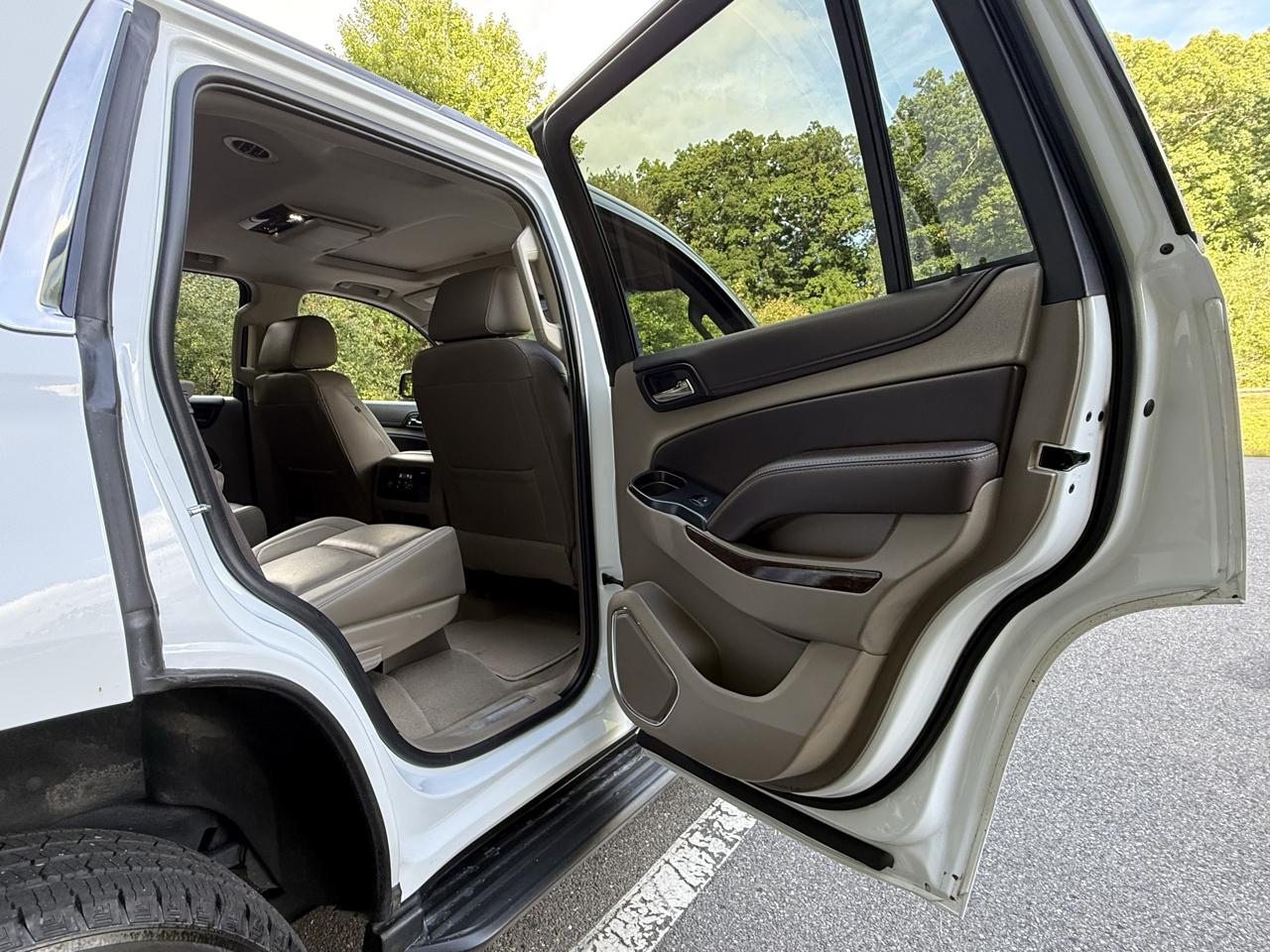 Chevrolet Tahoe 4WD 4dr LT 2019