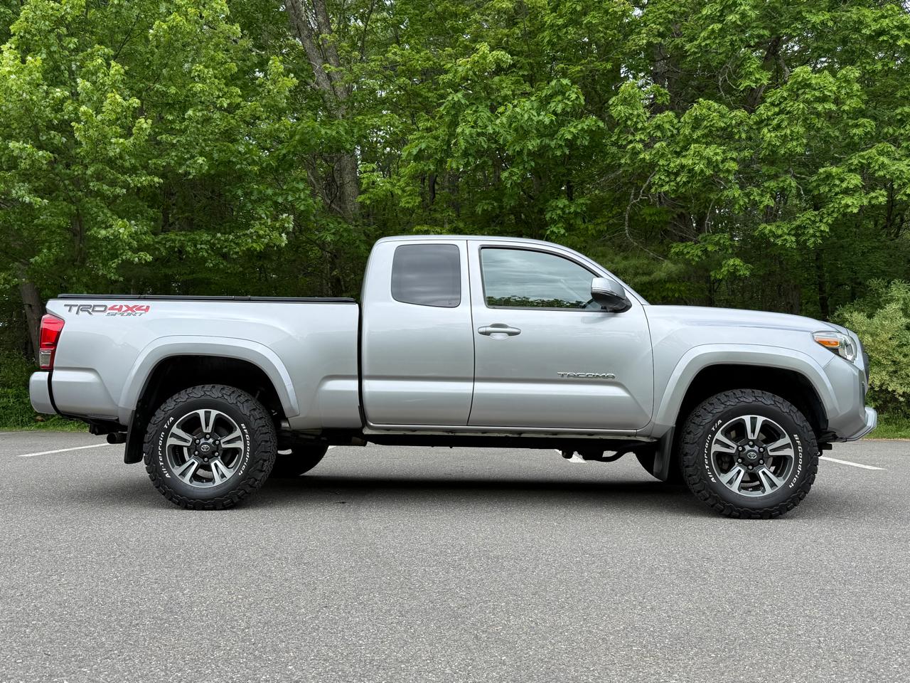 Toyota Tacoma 4WD Access Cab V6 AT TRD Off Road (Natl) 2016