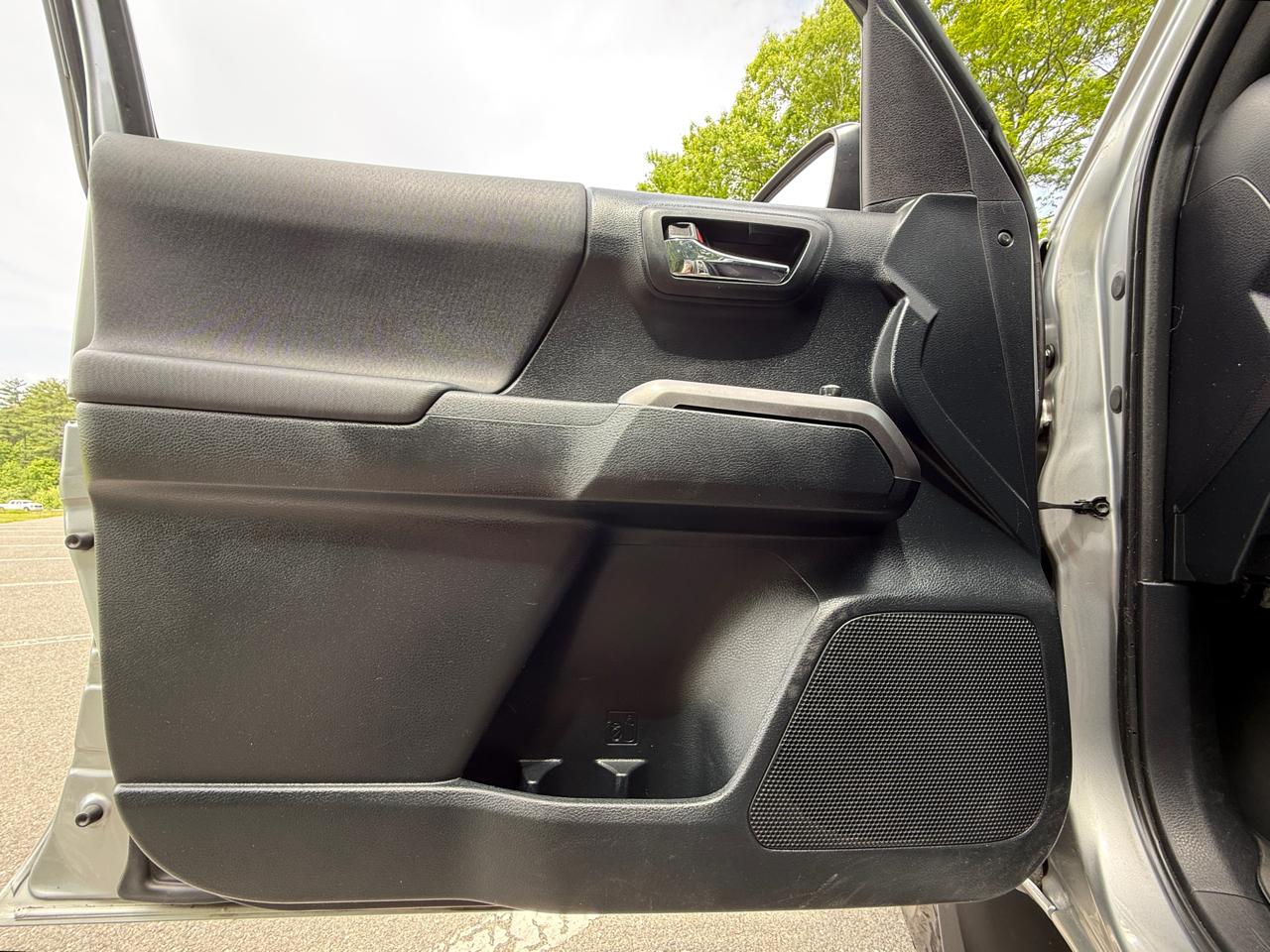 Toyota Tacoma 4WD Access Cab V6 AT TRD Off Road (Natl) 2016