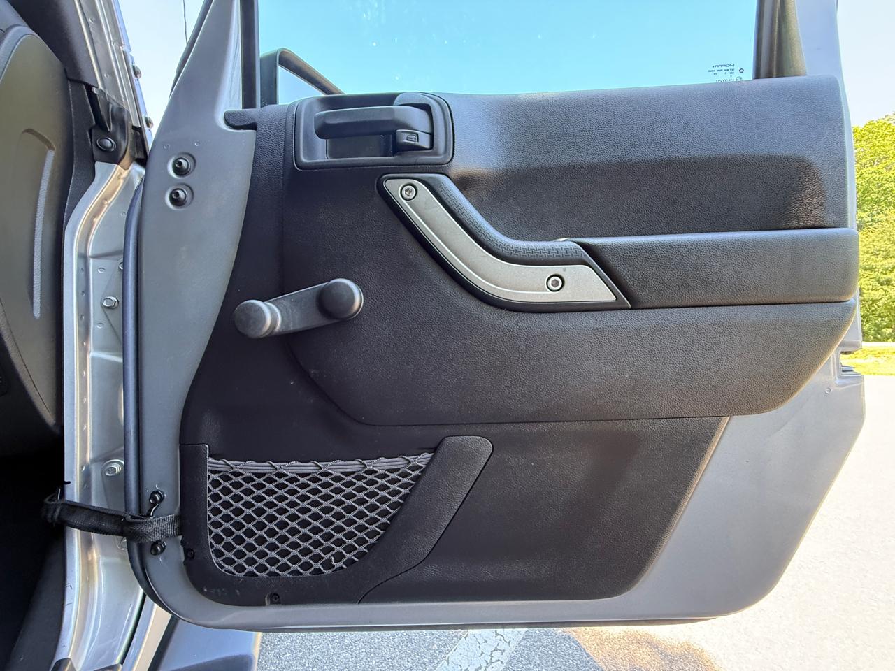 Jeep Wrangler 4WD 2dr Sport 2015