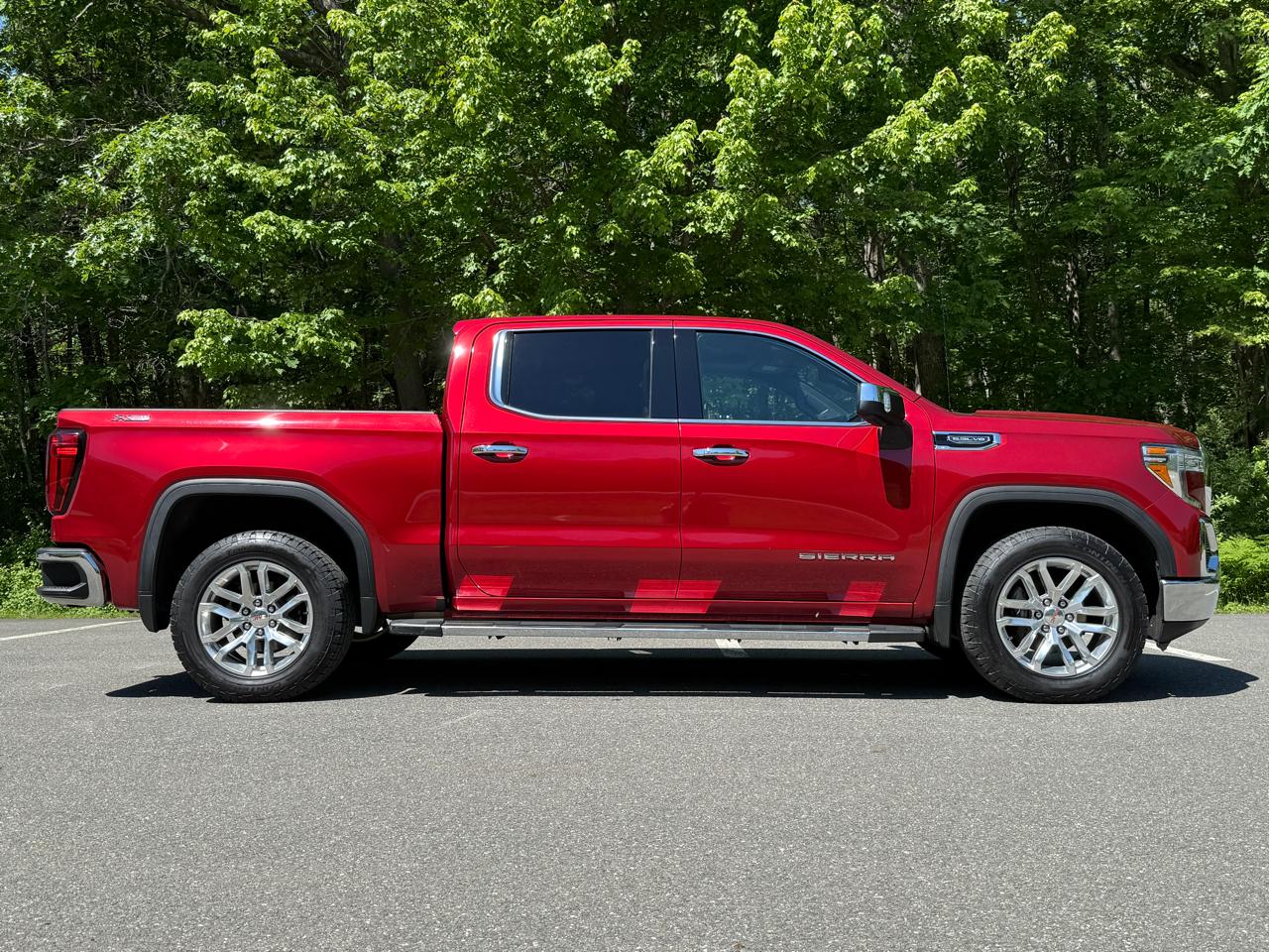 GMC Sierra 1500 4WD Crew Cab 147" SLT 2019