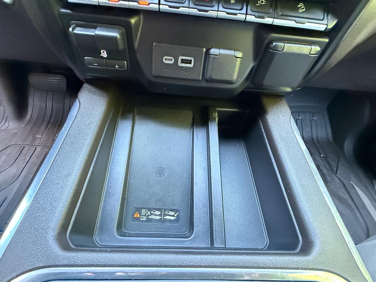 GMC Sierra 1500 4WD Crew Cab 147" SLT 2019