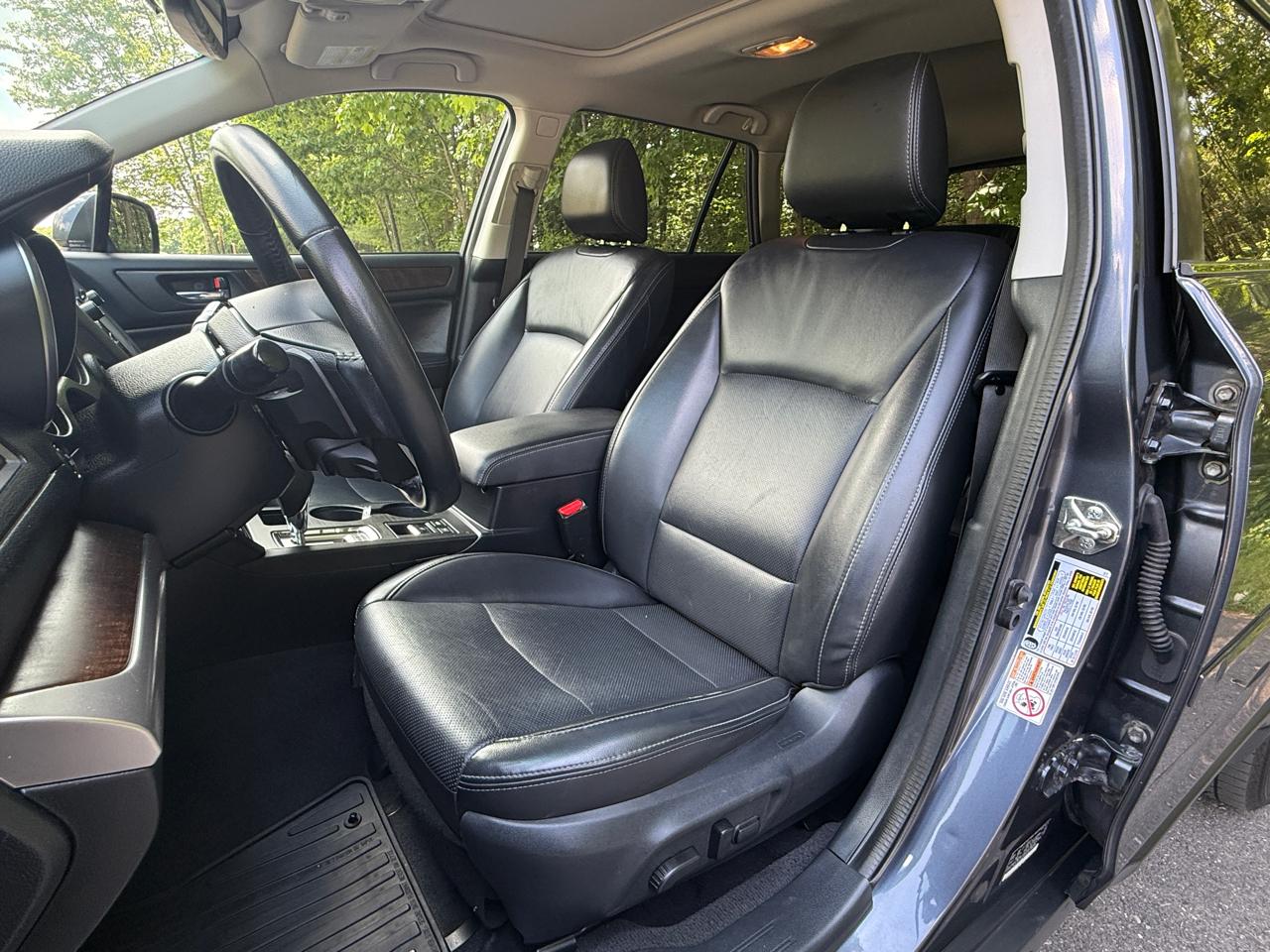 Subaru Outback 4dr Wgn 2.5i Limited PZEV 2015