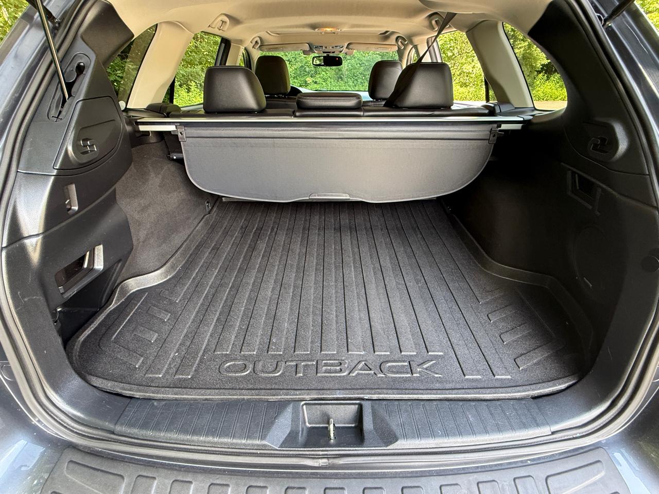Subaru Outback 4dr Wgn 2.5i Limited PZEV 2015