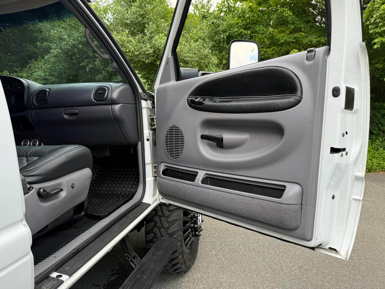 Dodge Ram 3500  2001