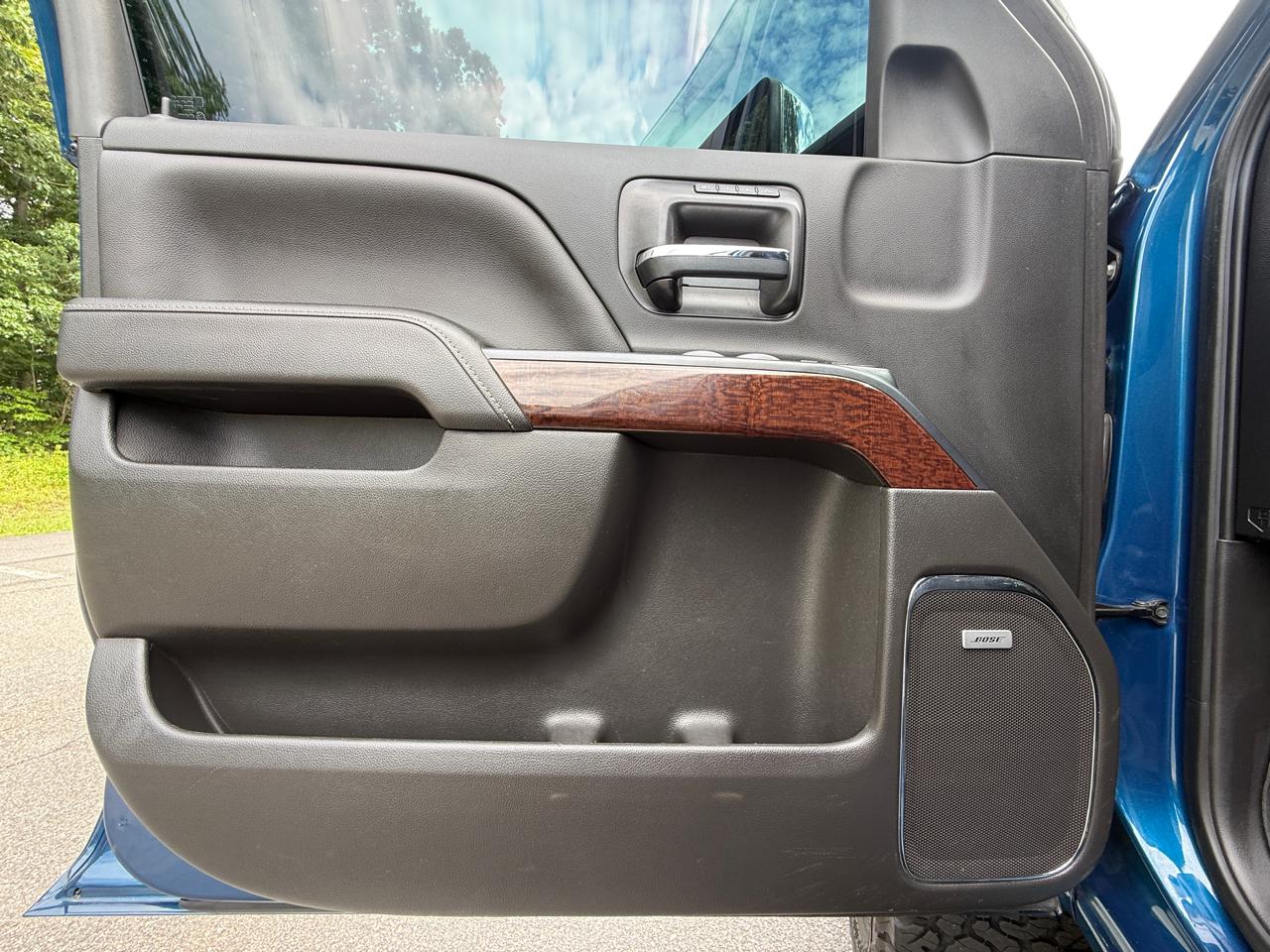 GMC Sierra 1500 4WD Crew Cab 143.5" SLT 2018