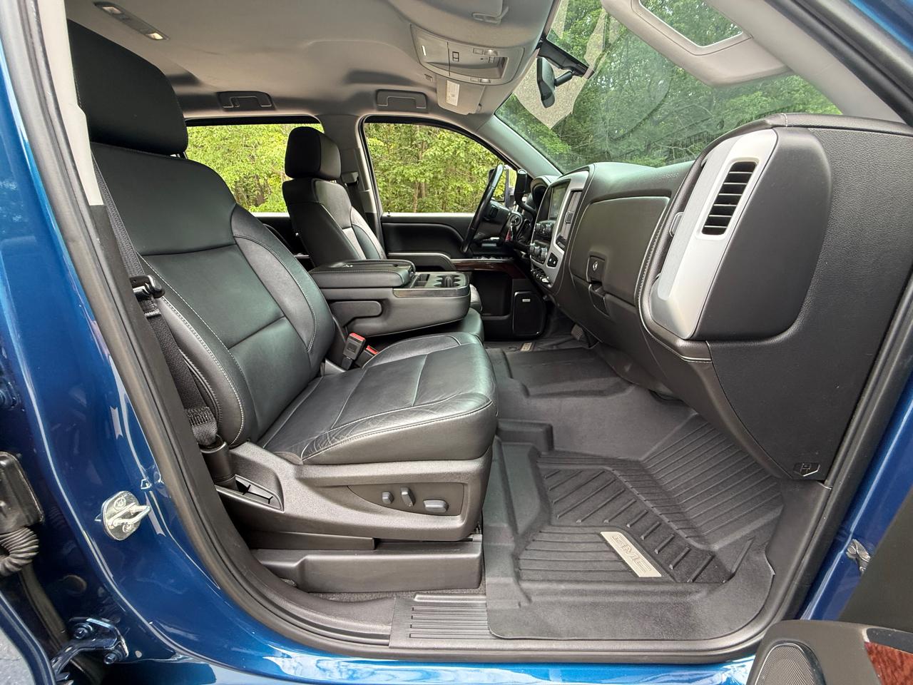GMC Sierra 1500 4WD Crew Cab 143.5" SLT 2018