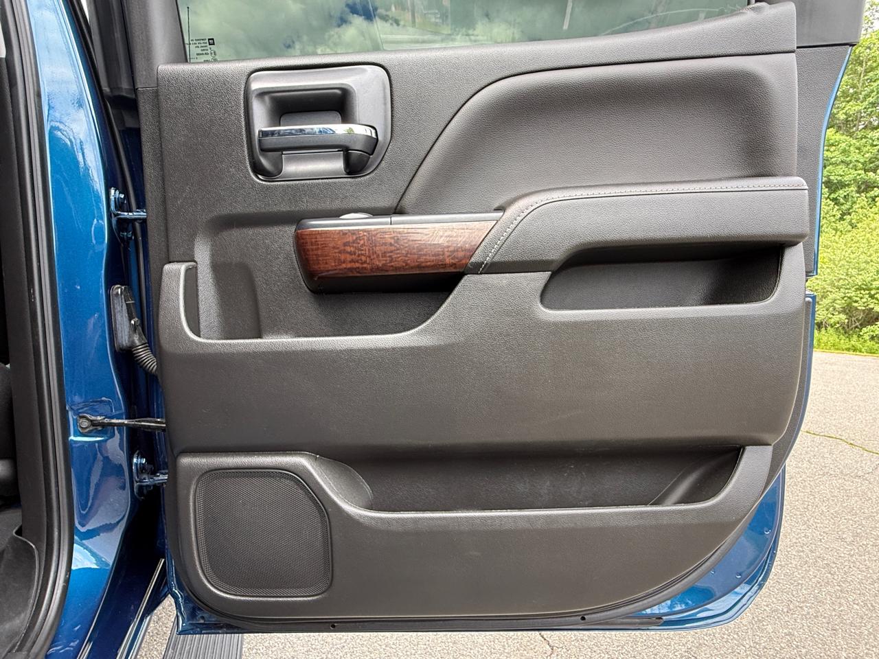 GMC Sierra 1500 4WD Crew Cab 143.5" SLT 2018