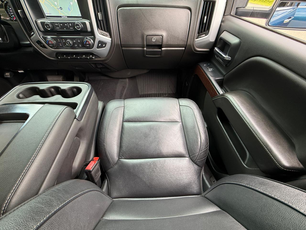 GMC Sierra 1500 4WD Crew Cab 143.5" SLT 2018