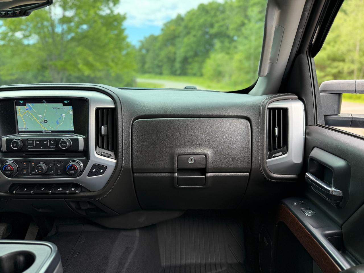 GMC Sierra 1500 4WD Crew Cab 143.5" SLT 2018