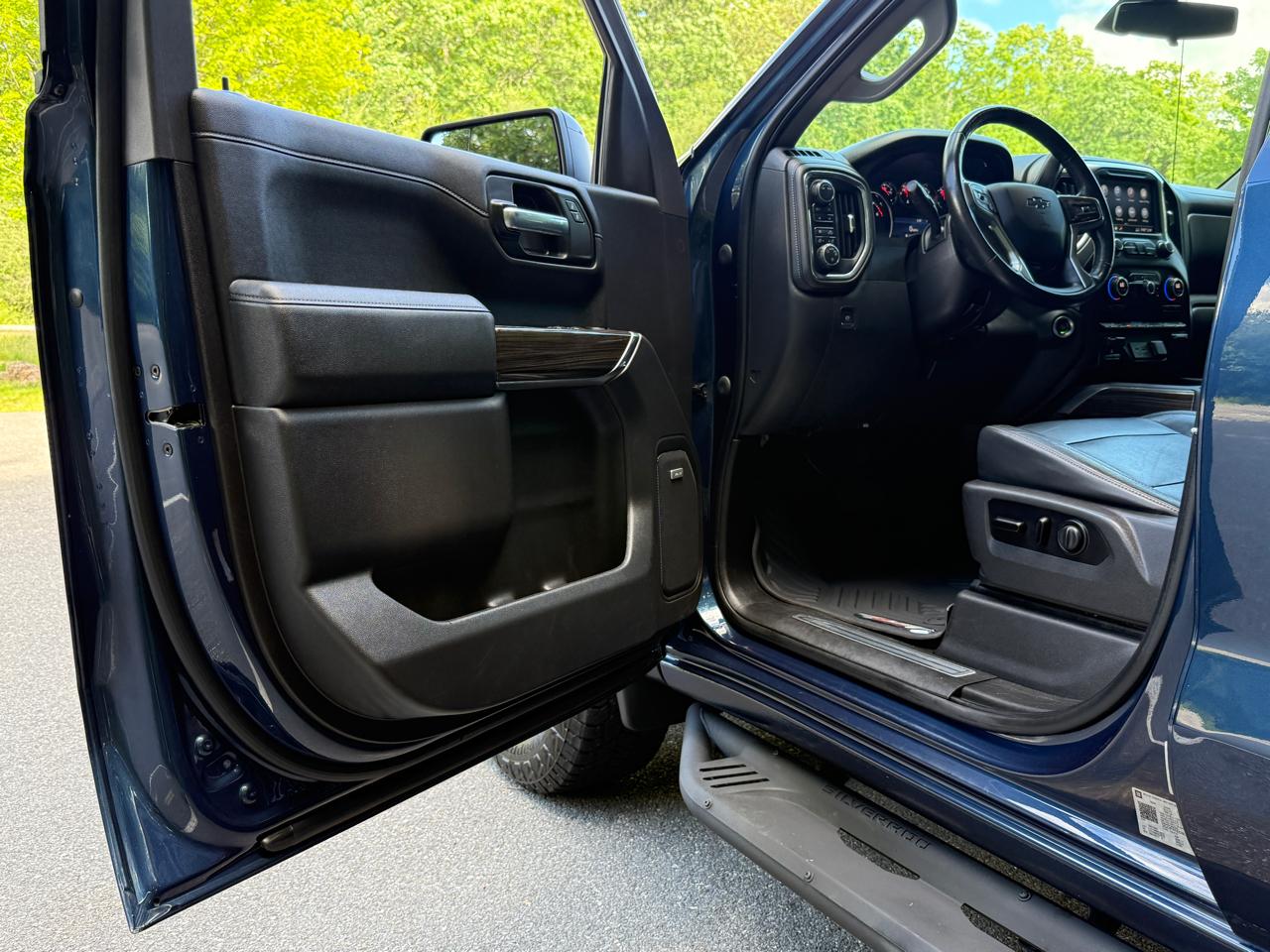 Chevrolet Silverado 1500 4WD Crew Cab 147" LT Trail Boss 2020