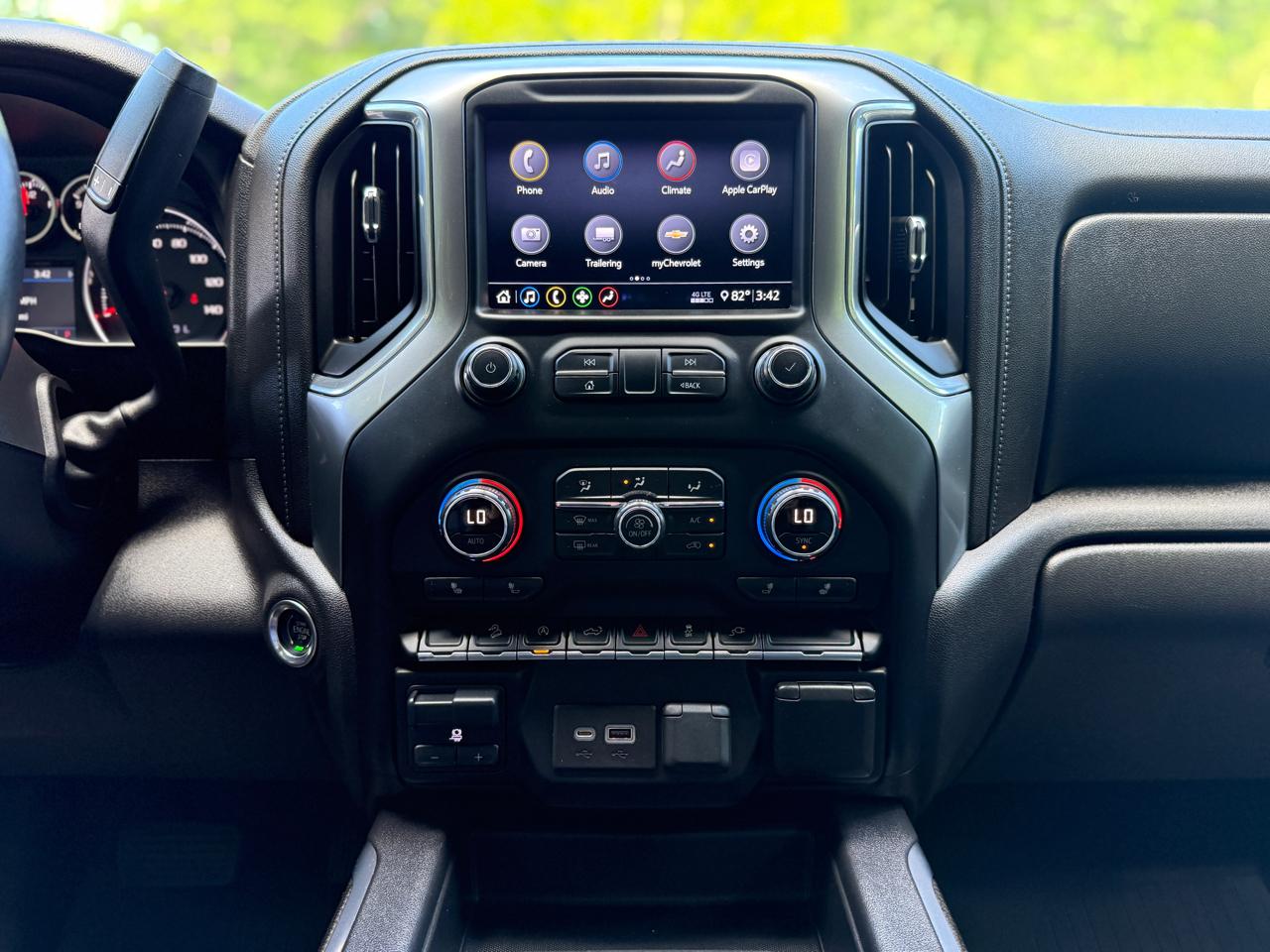 Chevrolet Silverado 1500 4WD Crew Cab 147" LT Trail Boss 2020