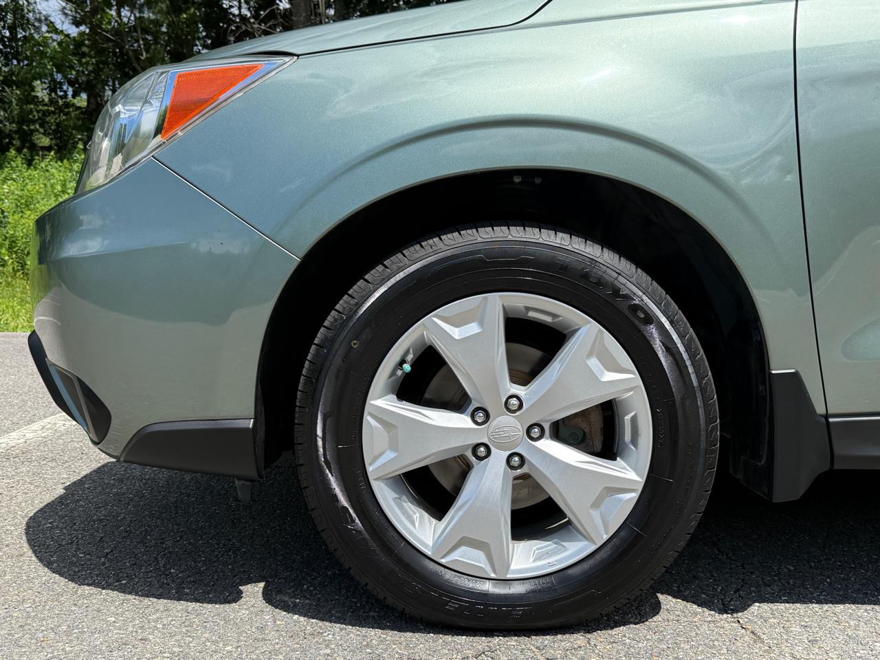 Subaru Forester 4dr CVT 2.5i Premium PZEV 2015