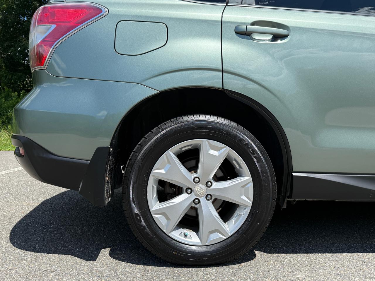 Subaru Forester 4dr CVT 2.5i Premium PZEV 2015
