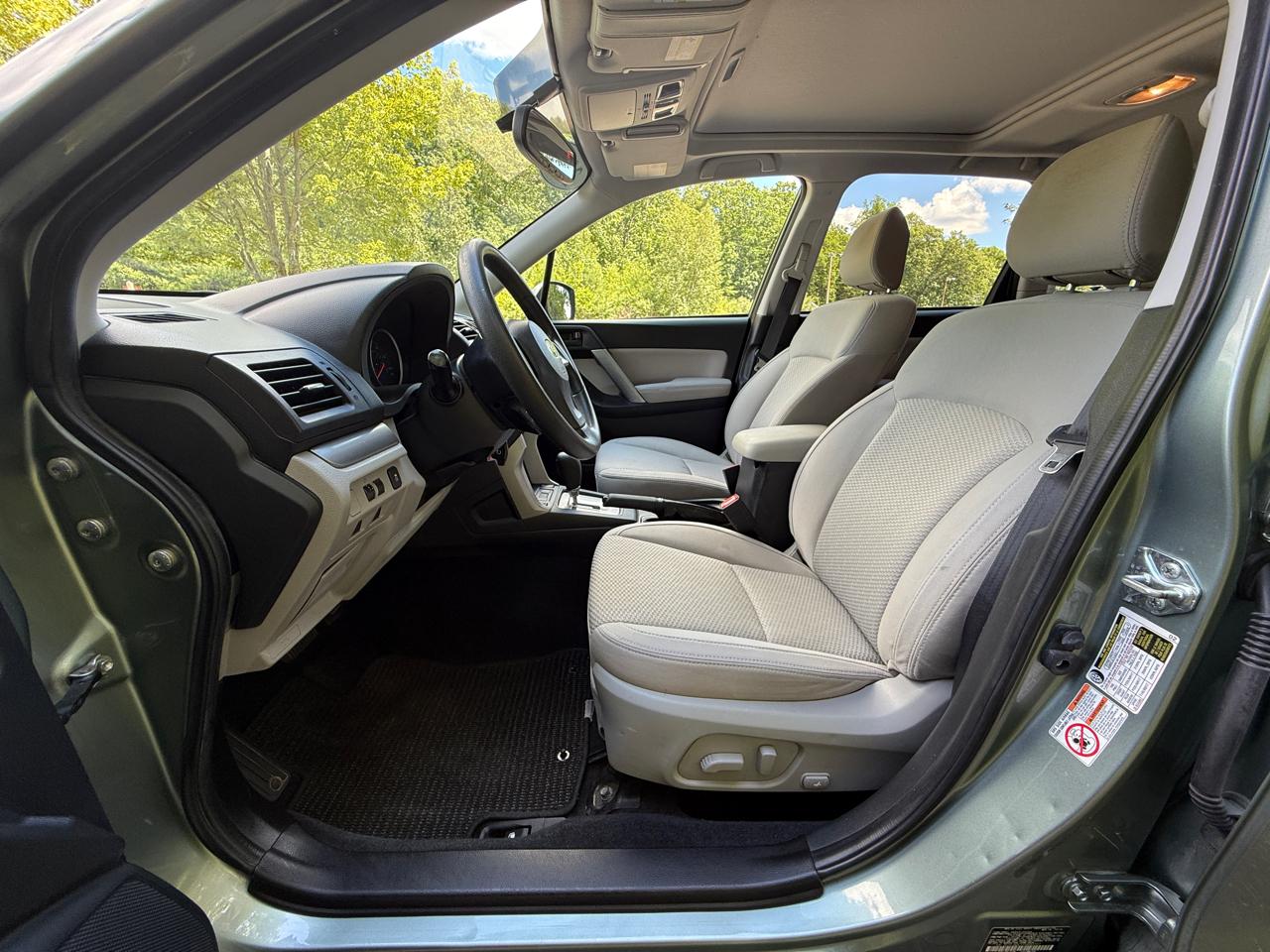 Subaru Forester 4dr CVT 2.5i Premium PZEV 2015