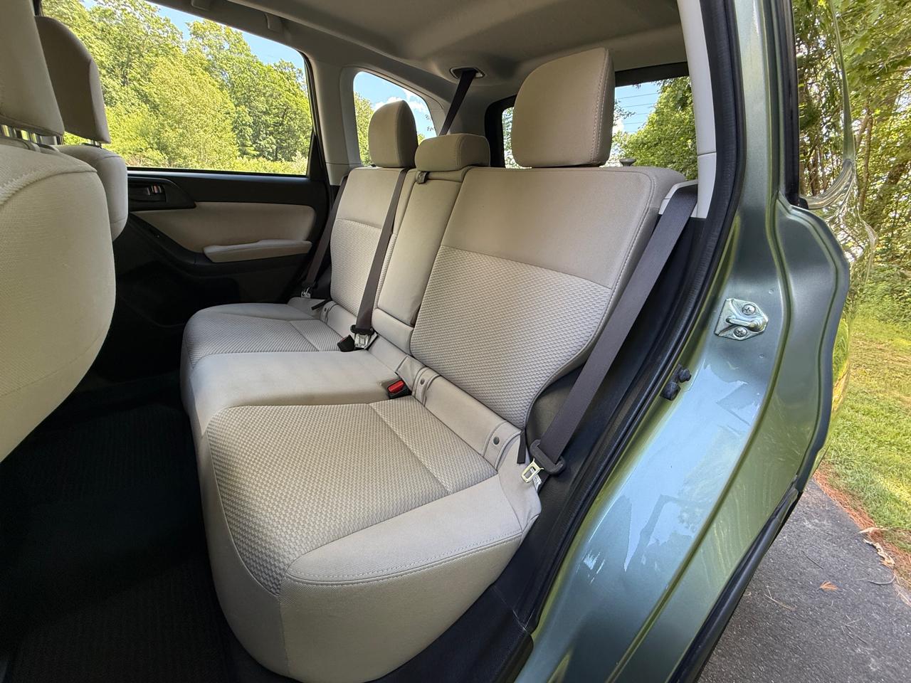 Subaru Forester 4dr CVT 2.5i Premium PZEV 2015