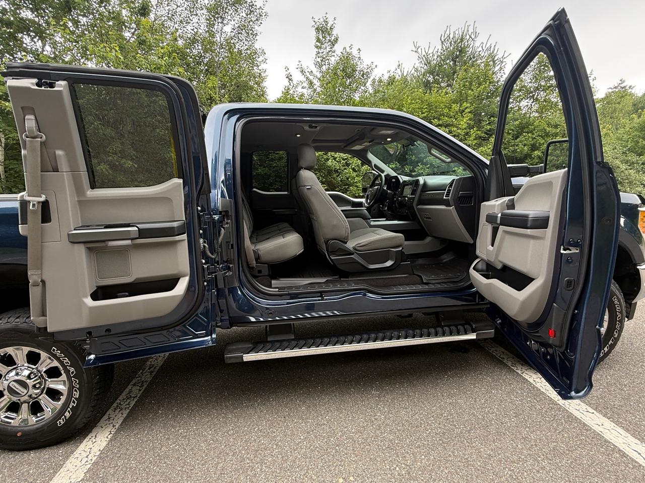 Ford Super Duty F-350 SRW  2017