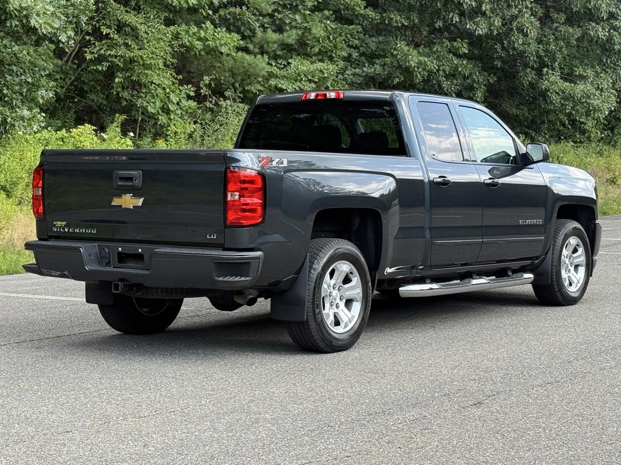 Chevrolet Silverado 1500 Z71 Ext Cab 4WD 4D 2019