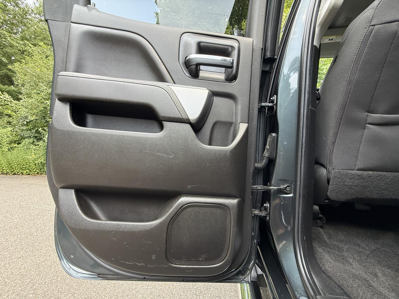 Chevrolet Silverado 1500 Z71 Ext Cab 4WD 4D 2019