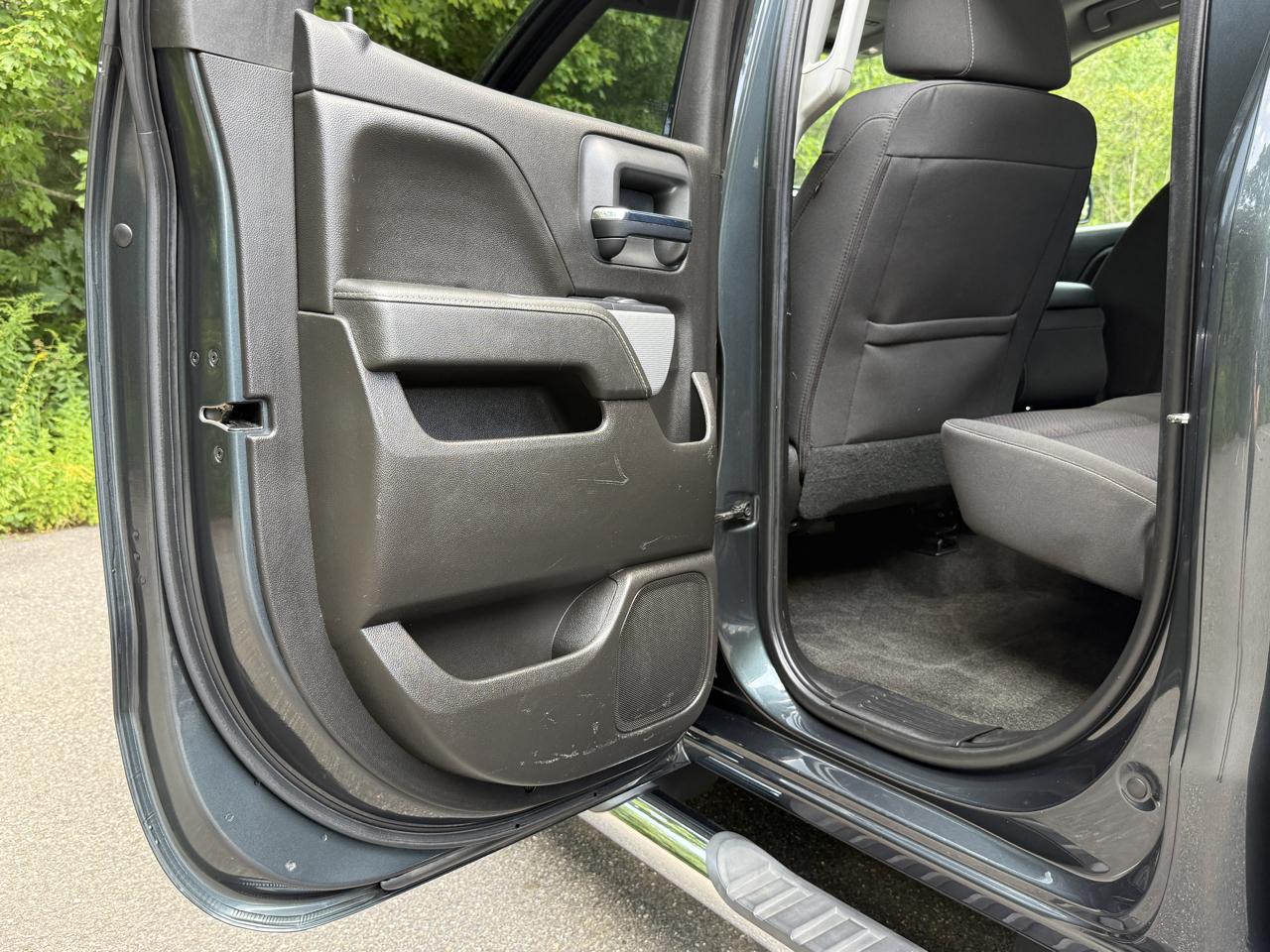 Chevrolet Silverado 1500 Z71 Ext Cab 4WD 4D 2019