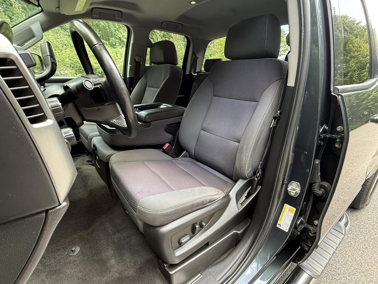 Chevrolet Silverado 1500 Z71 Ext Cab 4WD 4D 2019