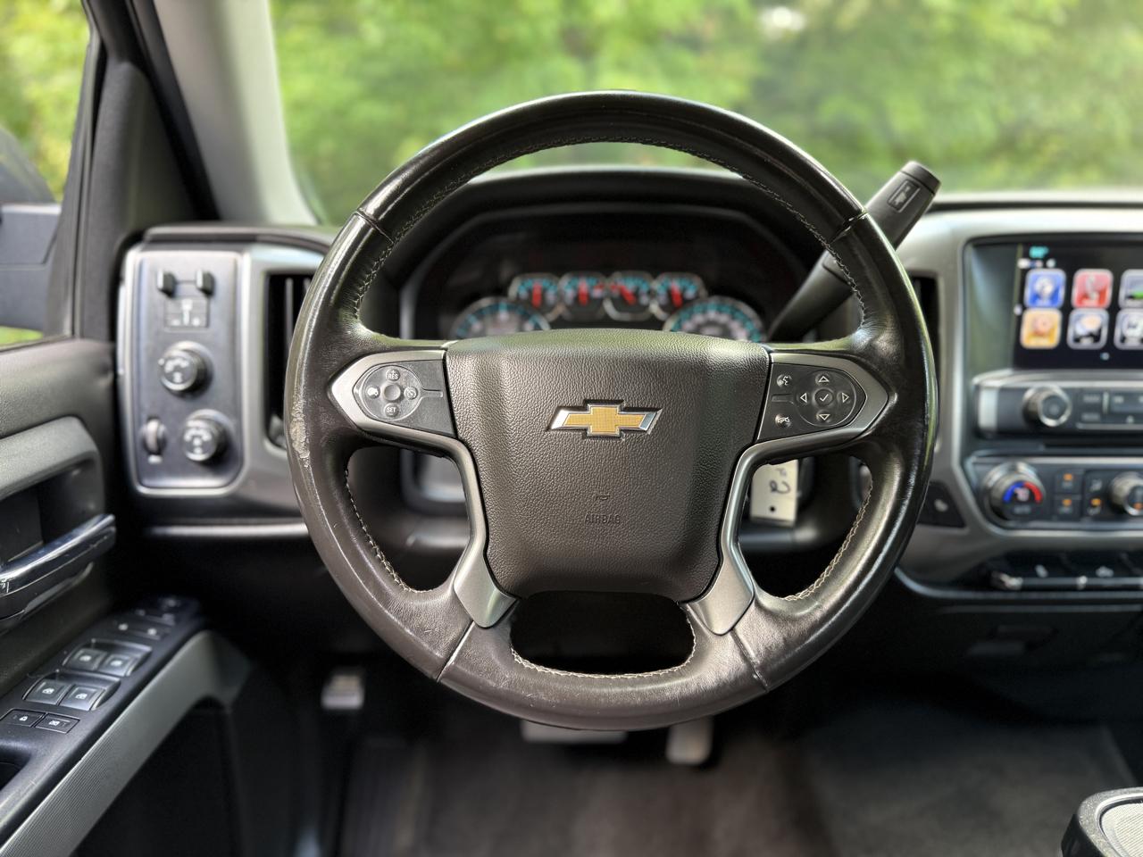 Chevrolet Silverado 1500 Z71 Ext Cab 4WD 4D 2019