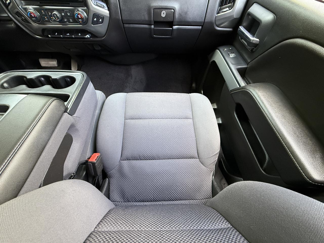Chevrolet Silverado 1500 Z71 Ext Cab 4WD 4D 2019