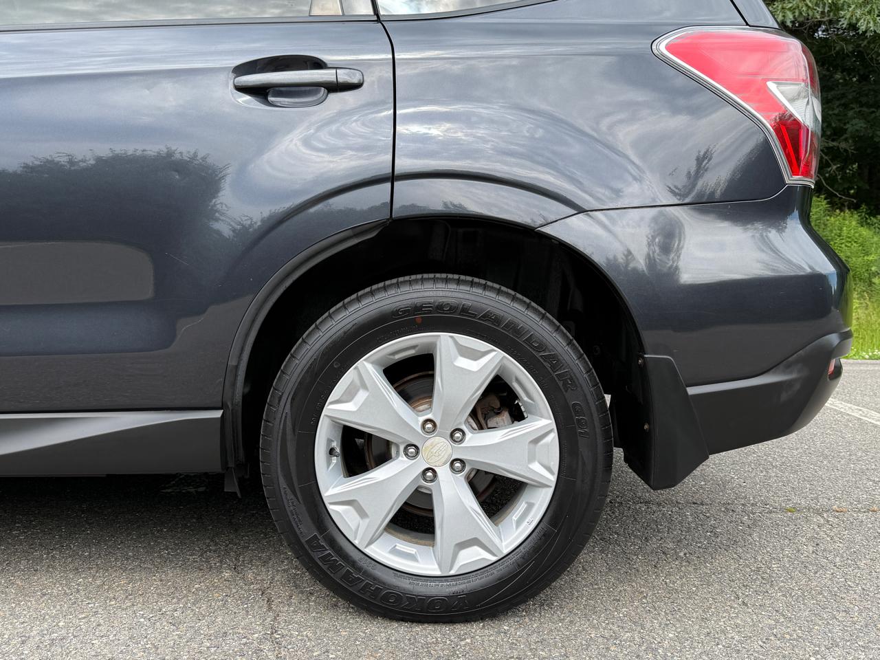 Subaru Forester 4dr CVT 2.5i Premium PZEV 2016