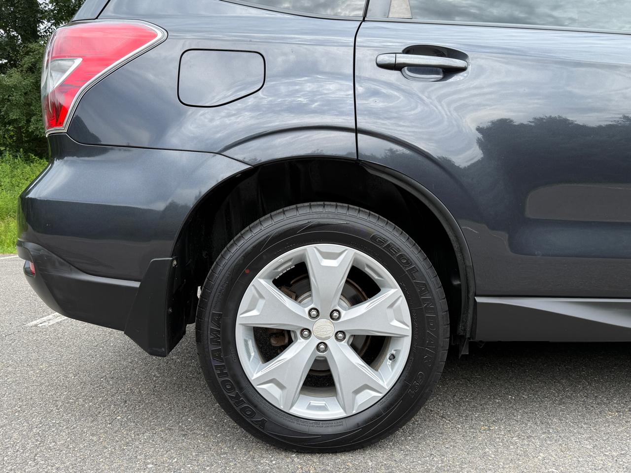 Subaru Forester 4dr CVT 2.5i Premium PZEV 2016