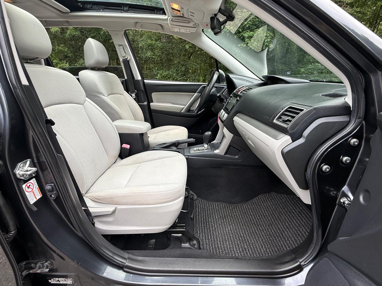 Subaru Forester 4dr CVT 2.5i Premium PZEV 2016