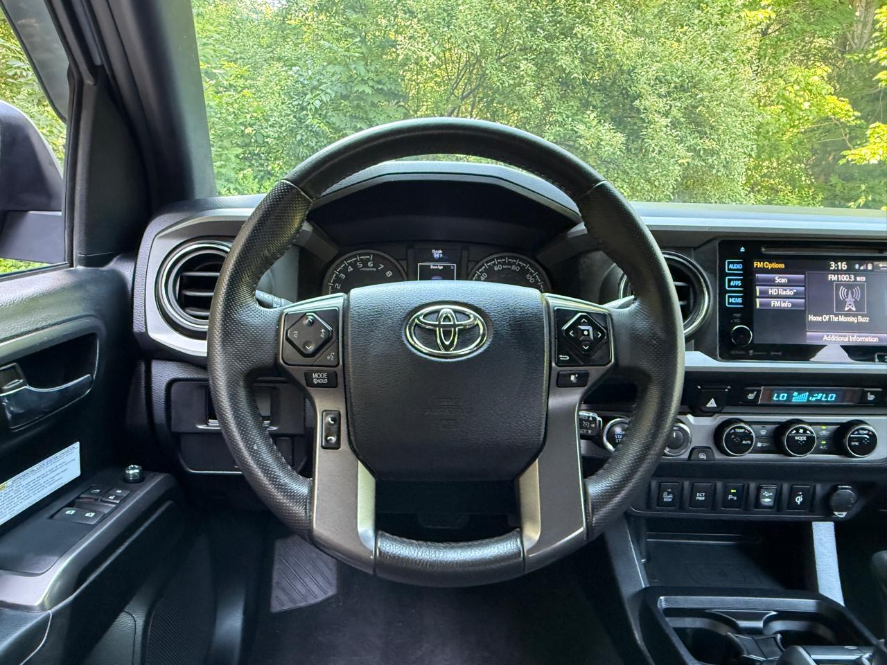 Toyota Tacoma  2017