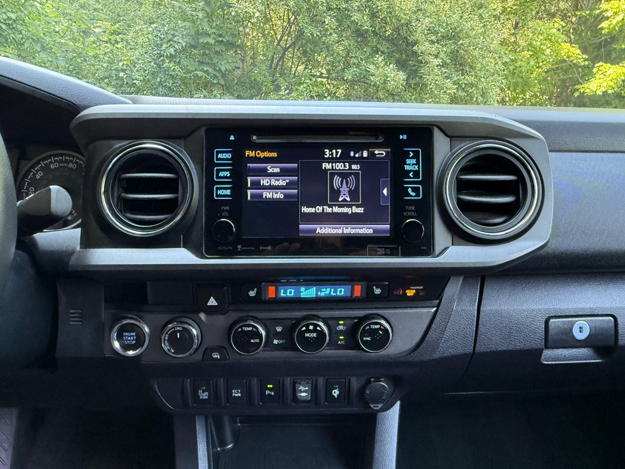 Toyota Tacoma  2017