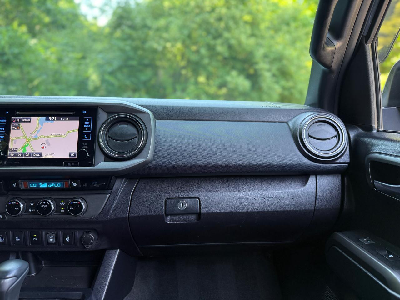Toyota Tacoma  2017