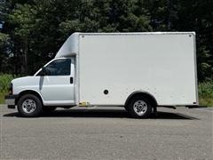 2023 GMC Savana Commercial Cutaway 
