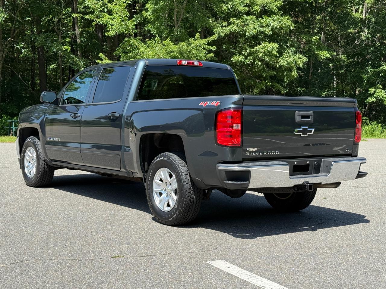 Chevrolet Silverado 1500 4WD Crew Cab 143.5" LT w/1LT 2017